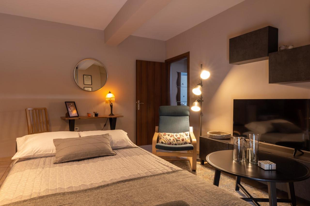 Eleni'S Modern Apartment 沃洛斯 外观 照片